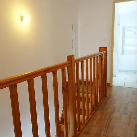 Prázdninový dům Charmante Maison De Bourg Avec Courette *